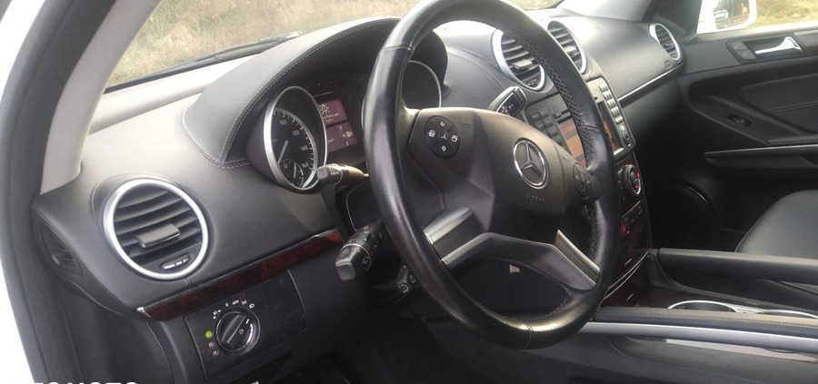 Mercedes-Benz GL cena 79000 przebieg: 119200, rok produkcji 2011 z Iłowa małe 466